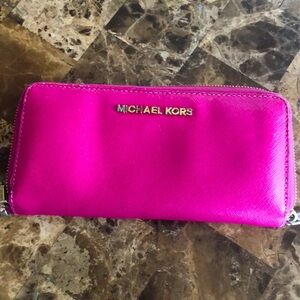 Michael Kors Pink Wallet